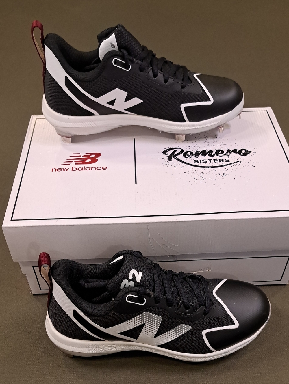 New Balance FuelCell Romero Duo - Color: Black / White - Size: Women 6.5